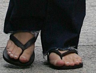 Ashley Olsen feet photo thumbnail