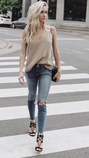 Kristin Cavallari feet photo thumbnail