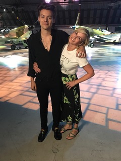 Chelsea Handler feet photo thumbnail