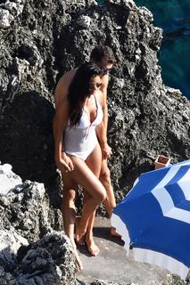 Nicole Scherzinger feet photo thumbnail