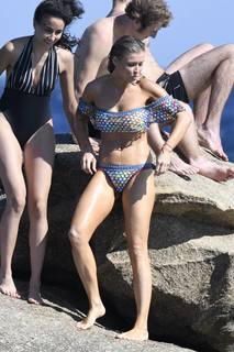 Joanna Krupa feet photo thumbnail