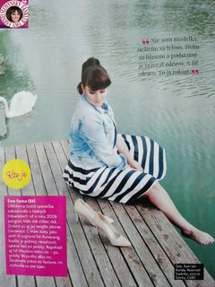 Ewa Farna feet photo thumbnail
