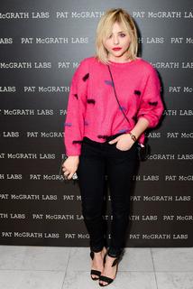 Chloë Grace Moretz feet photo thumbnail