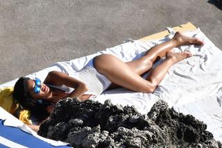 Nicole Scherzinger feet photo thumbnail