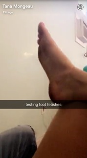 Tana Mongeau feet photo thumbnail