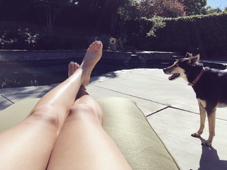 Erin Lim feet photo thumbnail