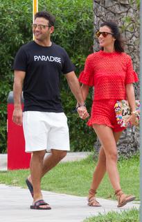 Lucy Mecklenburgh feet photo thumbnail