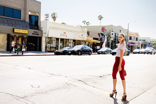 Kelly Rohrbach feet photo thumbnail