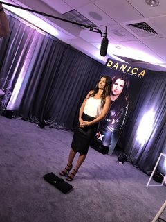 Danica Patrick feet photo thumbnail