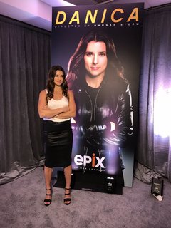 Danica Patrick feet photo thumbnail