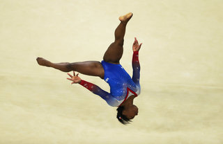 Simone Biles feet photo thumbnail