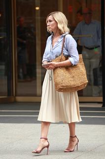 Sarah Jessica Parker feet photo thumbnail