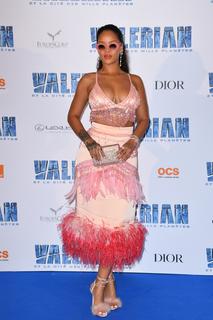 Rihanna feet photo thumbnail