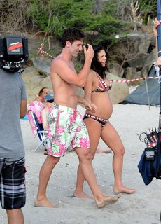 Bethenny Frankel feet photo thumbnail