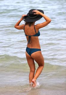Audrina Patridge feet photo thumbnail