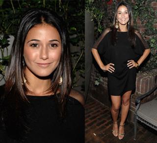 Emmanuelle Chriqui feet photo thumbnail