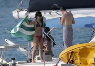 Katie Melua feet photo 4