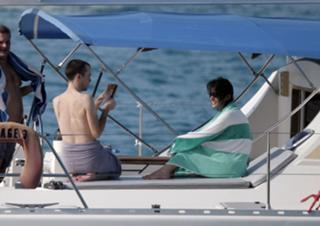 Katie Melua feet photo 5