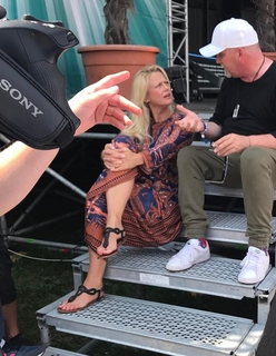 Barbara Schöneberger feet photo thumbnail