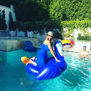 Sofía Vergara feet photo thumbnail
