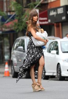 Sofía Vergara feet photo thumbnail