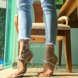 Alaine Crissiê feet photo thumbnail