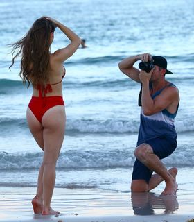 Amanda Cerny feet photo thumbnail