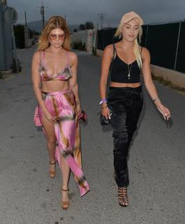 Chanel West Coast feet photo thumbnail