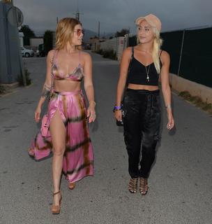 Chanel West Coast feet photo thumbnail