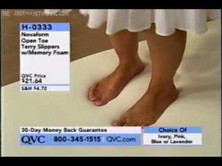 Lisa Robertson feet photo thumbnail