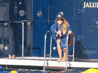 Heidi Klum feet photo thumbnail