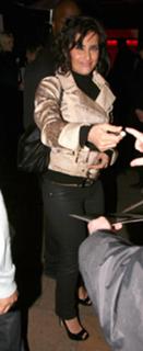 Nelly Furtado feet photo thumbnail
