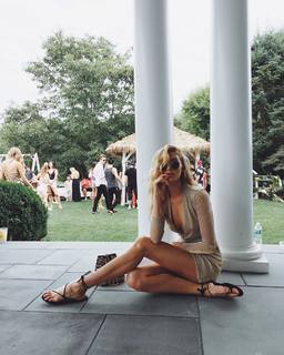 Elsa Hosk feet photo thumbnail