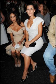 Nelly Furtado feet photo thumbnail