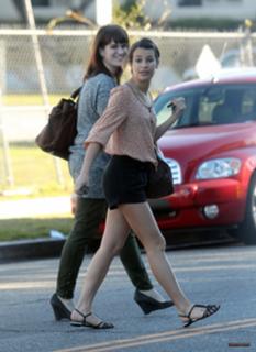 Lea Michele feet photo thumbnail