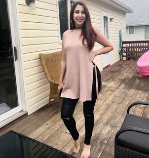 Jenelle Jcakess feet photo thumbnail