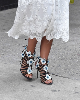Priyanka Chopra Jonas feet photo thumbnail