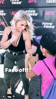 Paige VanZant feet photo thumbnail