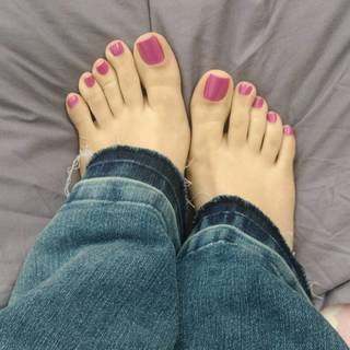 Isa Pes feet photo thumbnail