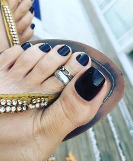 Karin Klemp feet photo thumbnail