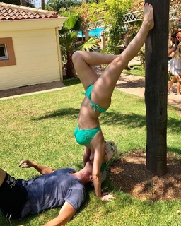 Daniela Katzenberger feet photo thumbnail