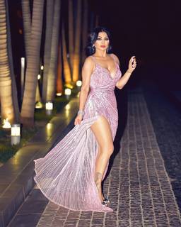 Haifa Wehbe feet photo thumbnail