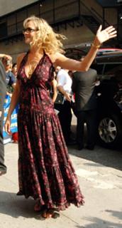 Uma Thurman feet photo thumbnail