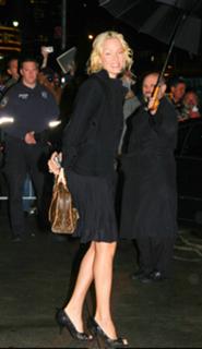 Uma Thurman feet photo thumbnail
