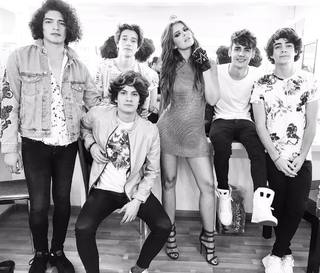 Vanessa Claudio feet photo thumbnail