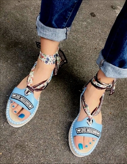 Chanel West Coast feet photo thumbnail