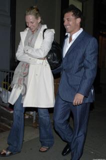 Uma Thurman feet photo thumbnail
