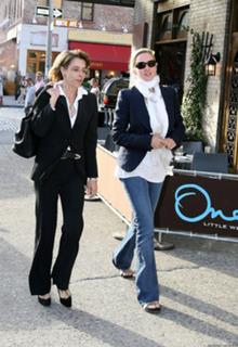 Uma Thurman feet photo thumbnail