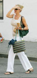 Uma Thurman feet photo thumbnail