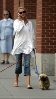 Uma Thurman feet photo thumbnail